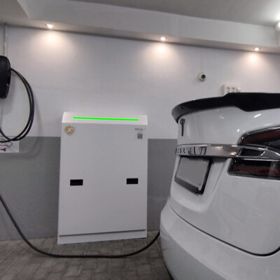 Optimus-Cahrge-Cargador-Coche fotovoltaica autoconsumo baterias litio